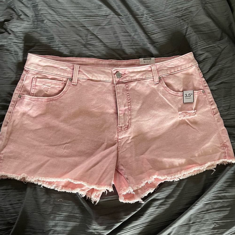 Time and Tru Pink High Rise Freyed Denim Short